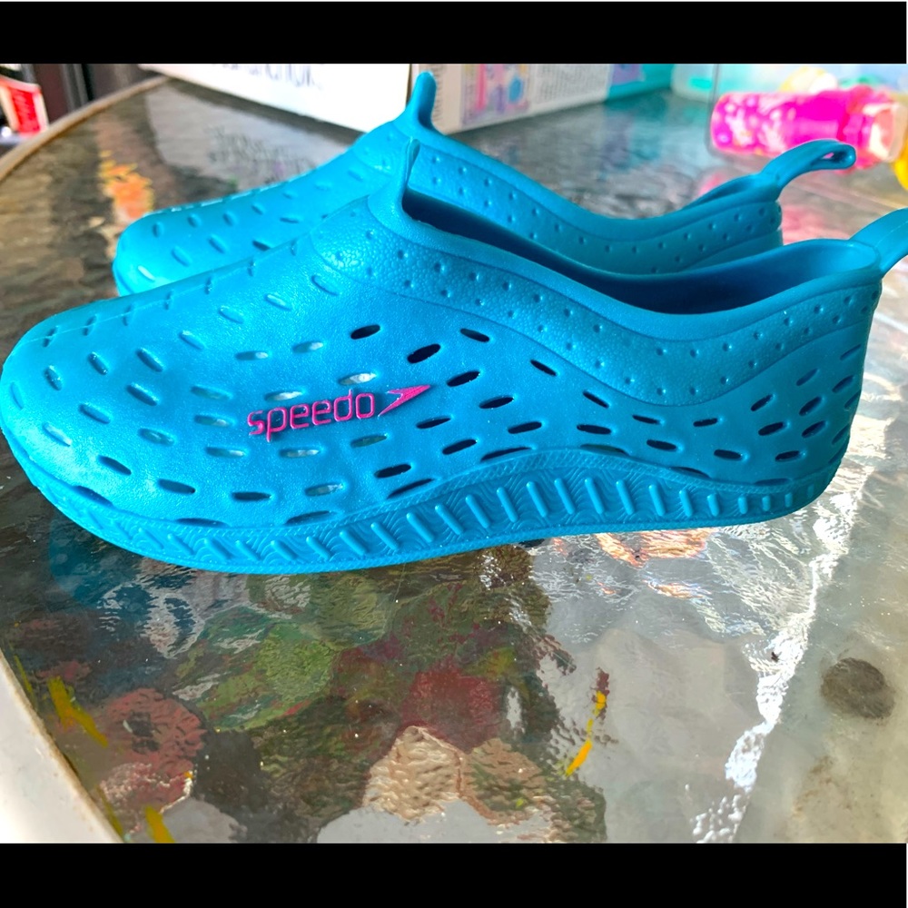 NEW Speedo Kids Water Pool Beach Slip-on Shoes Sandals L 9/10 9 10 Blue Pink